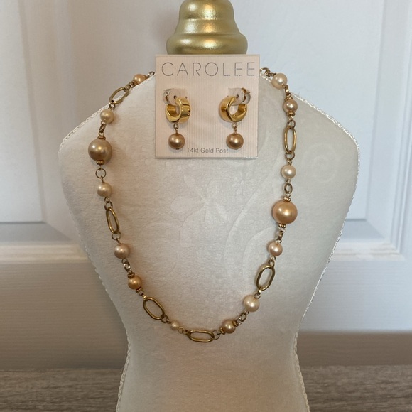 Carolee Jewelry - Carolee Vintage Rose Gold Pearl Necklace and Earrings.  NWOT